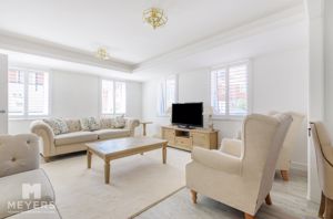 Lounge- click for photo gallery